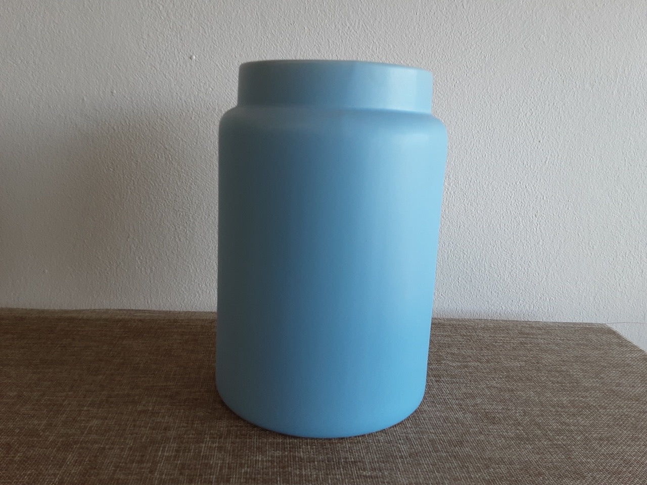 25cm Blue Smooth Ceramic Vase
